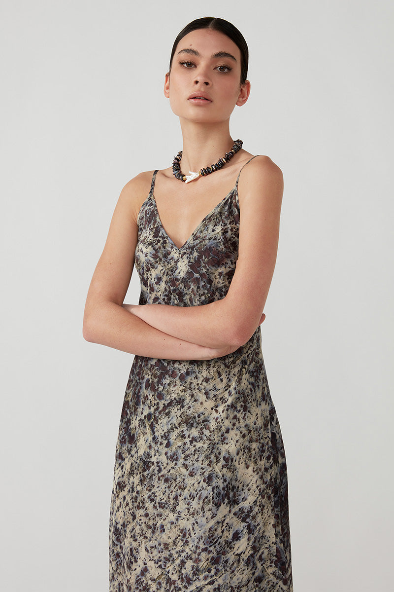 MASTANI SLIP - ROSE PETAL PRINT