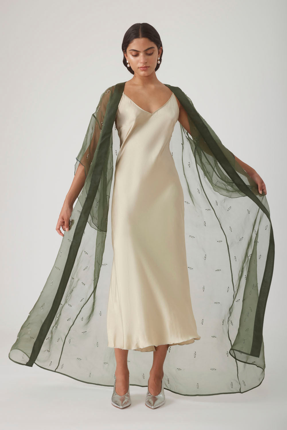 DUA EMBELLISHED KIMONO-OLIVE