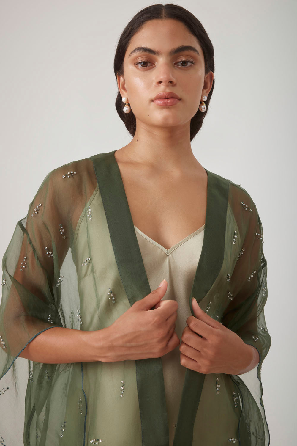 DUA EMBELLISHED KIMONO - OLIVE