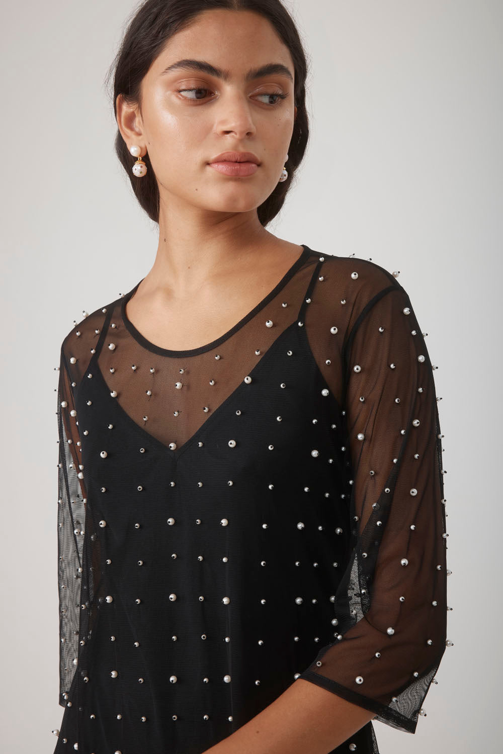 NAZMA PEARL BEADED DRESS-NOIR