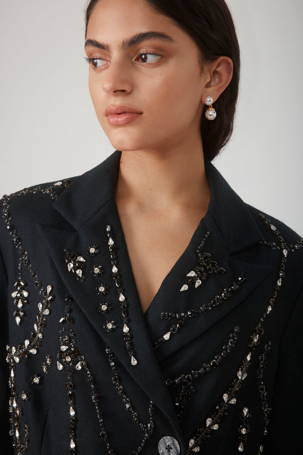 PRIYA EMBELLISHED BLAZER-NOIR