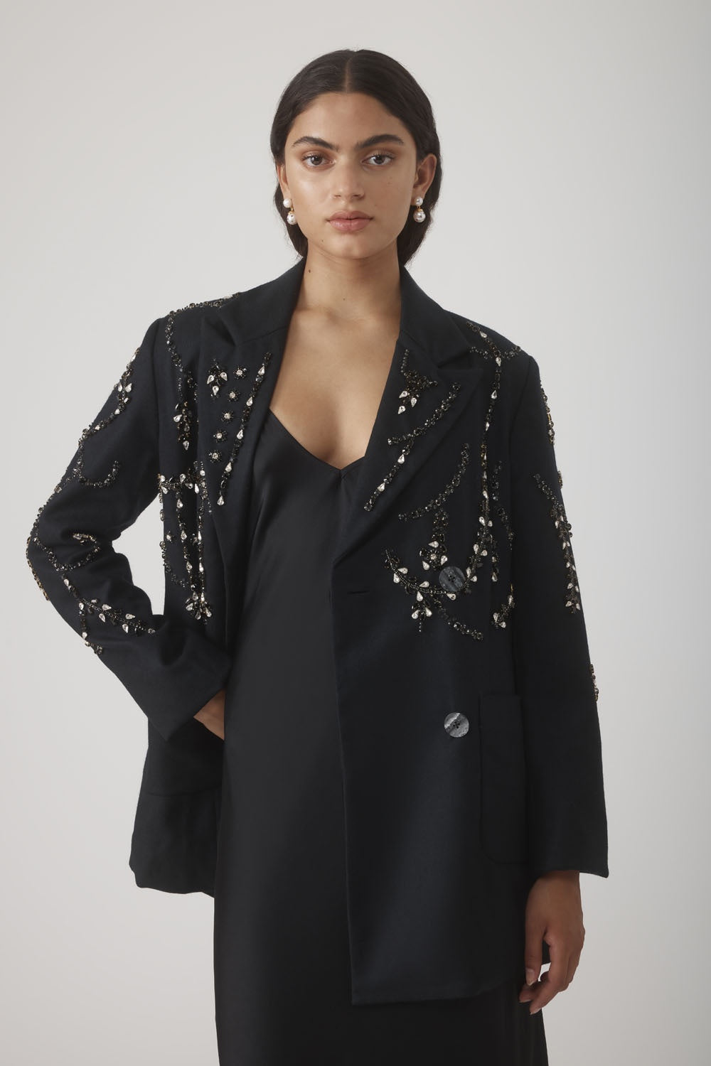 PRIYA EMBELLISHED BLAZER-NOIR