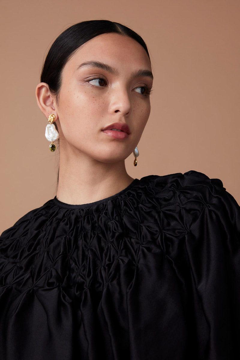 SILK SATIN CAPE - NOIR