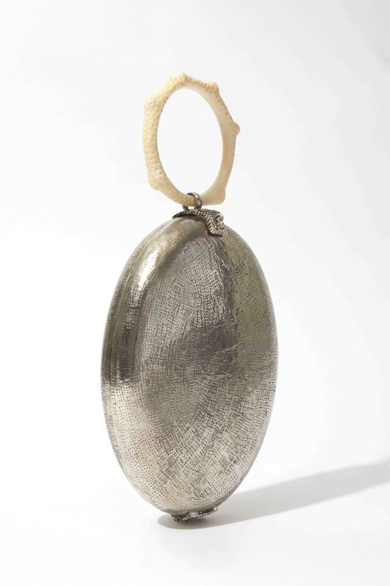 THE HOLD | CAPACITY FOR PRESENCE BAG-SILVER