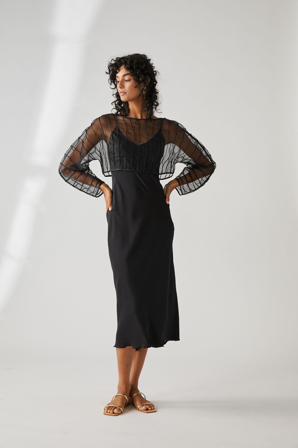 AFAF HAND-PIPED TOP - NOIR
