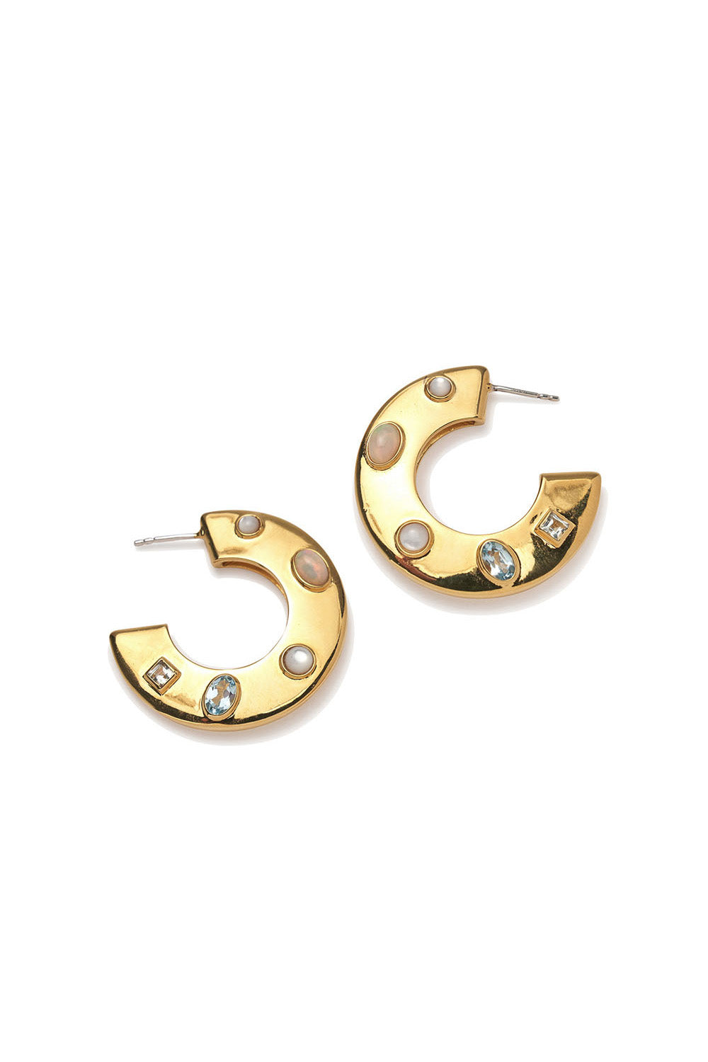 SAUCER HOOPS IN DOTTED PEARL